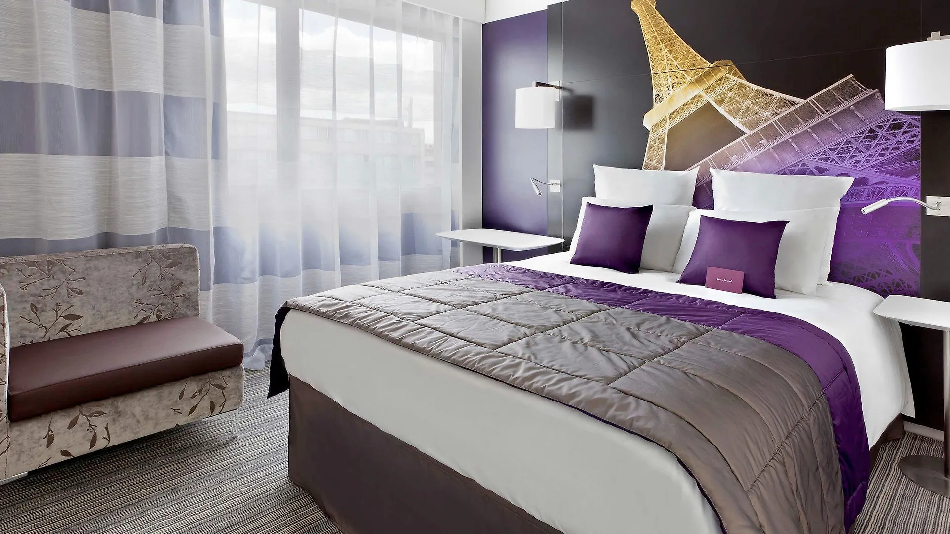 Mercure Centre Tour Eiffel Hotel 4*