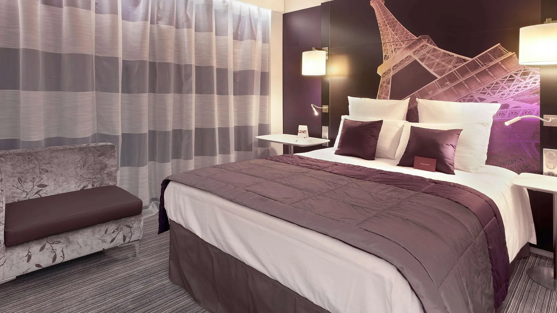Hotel Mercure Centre Tour Eiffel 4*