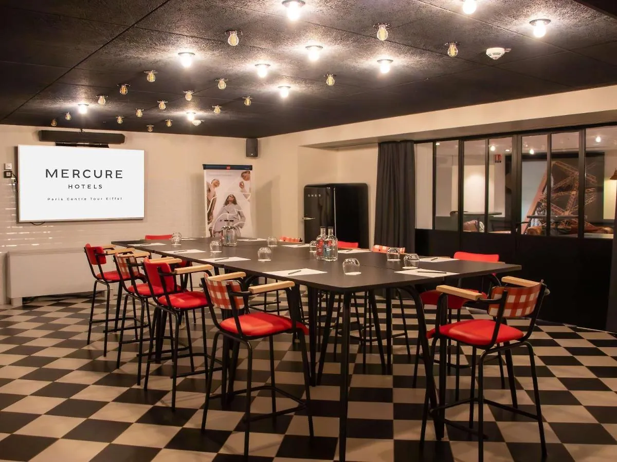 Mercure Centre Tour Eiffel Hotel 4*